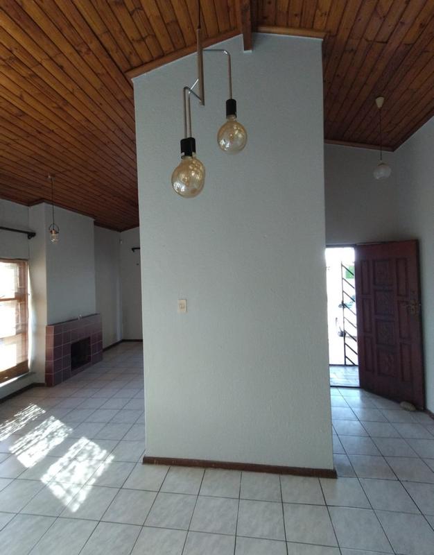 To Let 3 Bedroom Property for Rent in Protea Heights Western Cape